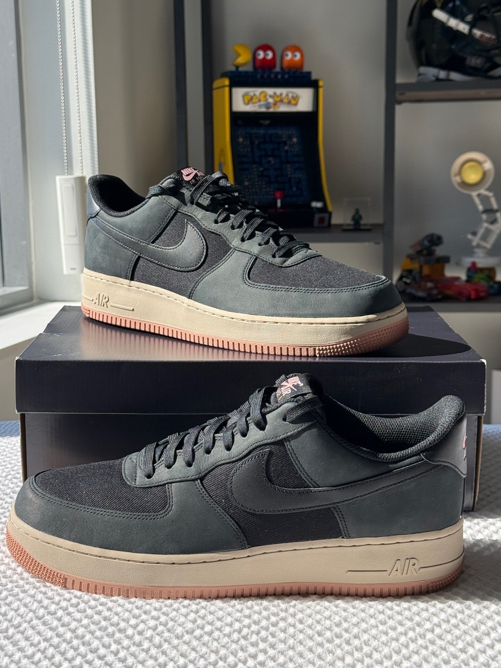 Nike Air Force 1 '07 LX - Black/Red Stardust SIZE 13